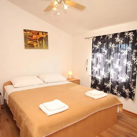 By The Sea Banj, Pasman - 8206