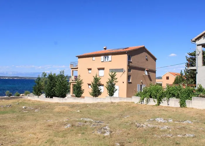 Appartement By The Sea Banj, Pasman - 8206 Ždrelac